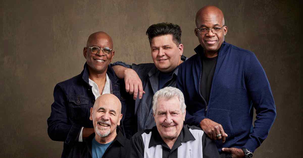 Spyro Gyra at the Newton Theatre