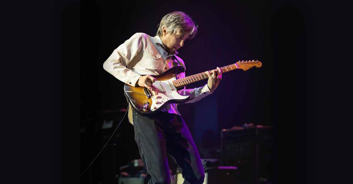 Eric Johnson at the Newton Theatre