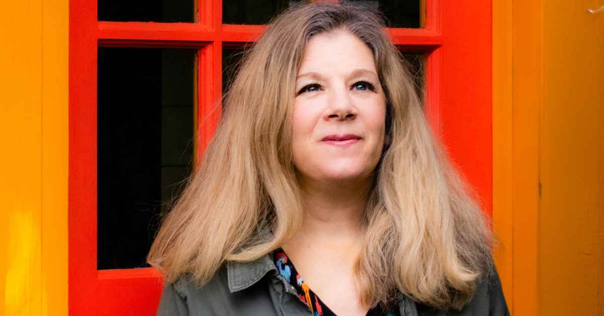 Dar Williams at the Newton Theatre