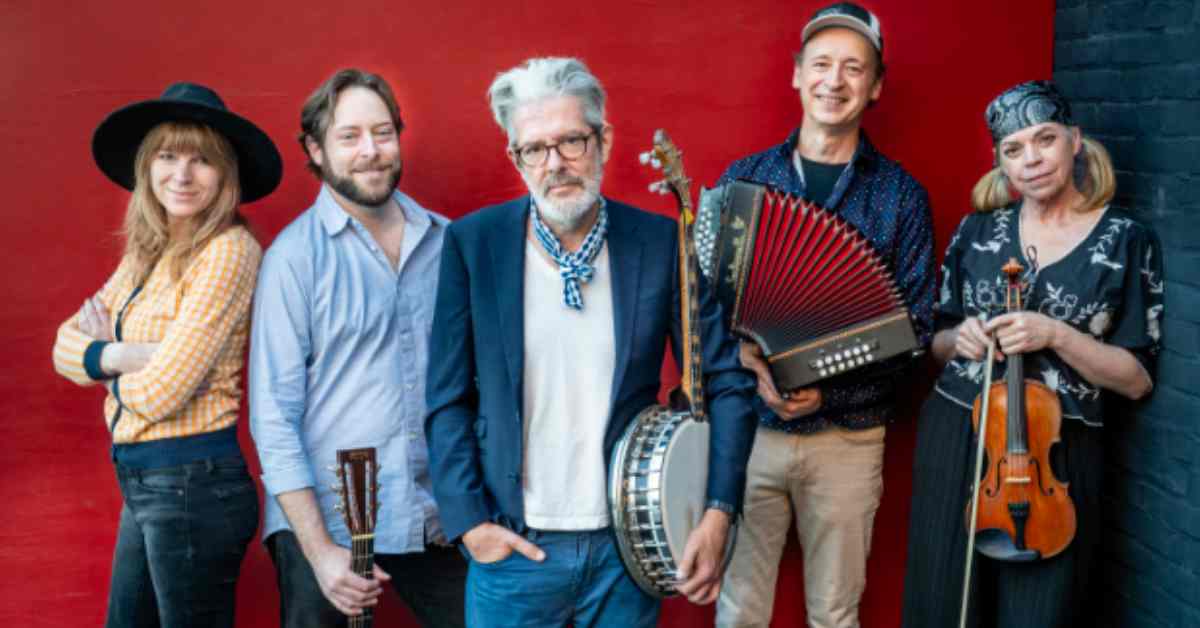 Solas at The Newton Theatre