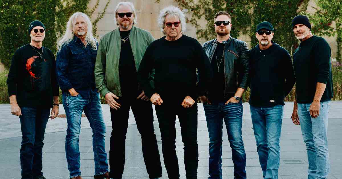 Outlaws at The Newton Theatre