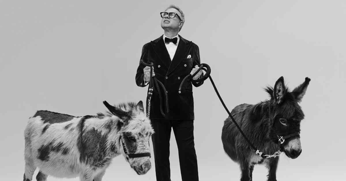 Steven Page Trio (Formerly of Barenaked Ladies) at The Newton Theatre